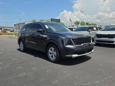 New 2026 Kia Sorento LX FWD image 2