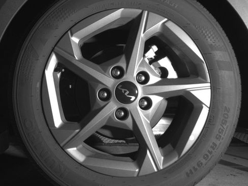 Used 2025 Kia K4 FWD image 14