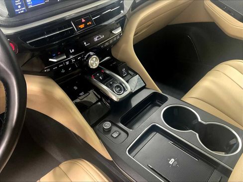 Used 2025 Acura MDX SH-AWD image 20