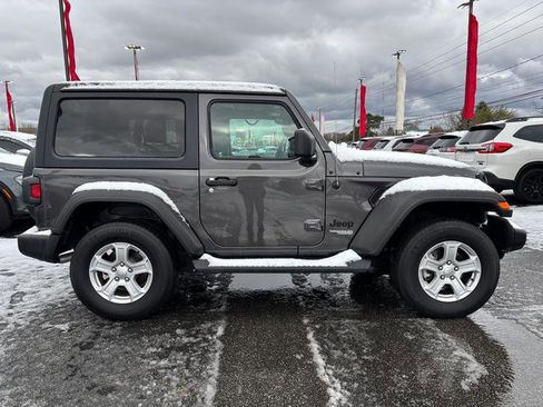 Used 2021 Jeep Wrangler Sport image 8