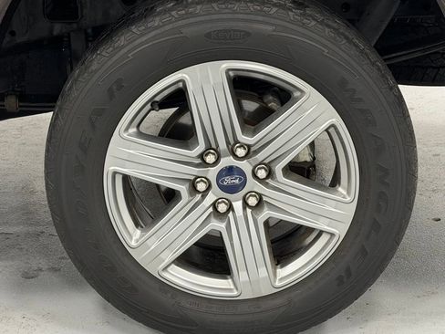 Used 2019 Ford F150 XLT w/ Equipment Group 302A Luxury image 8