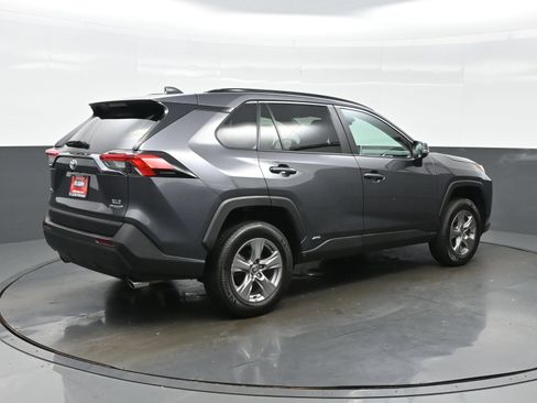 Used 2024 Toyota RAV4 XLE w/ Convenience Package AWD/4WD image 6