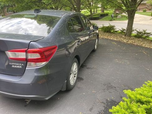 Used 2017 Subaru Impreza 2.0i Premium w/ Popular Package #5 AWD/4WD image 3