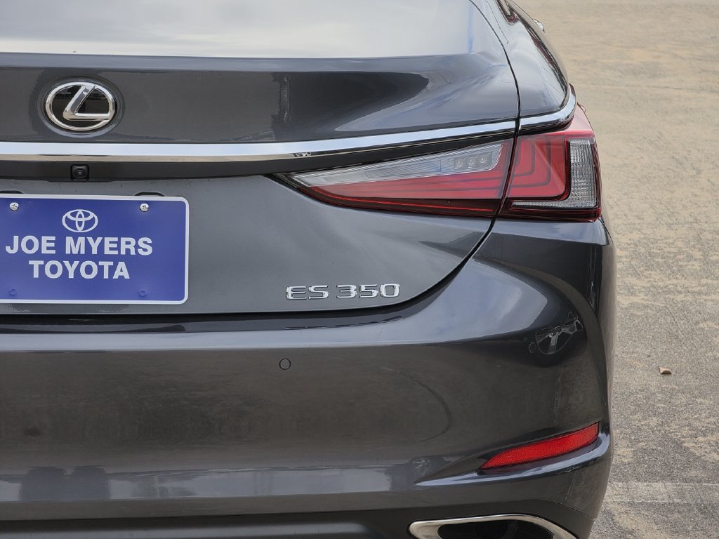 Used 2025 Lexus ES 350 w/ Premium Package FWD image 9