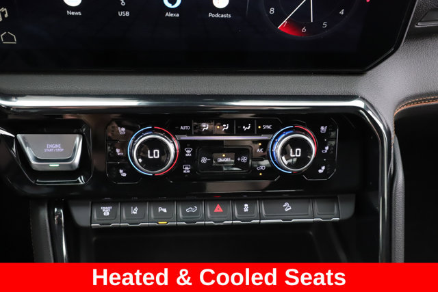 Used 2024 GMC Sierra 2500 AT4 w/ Technology Package AWD/4WD image 4
