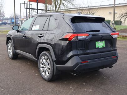 New 2025 Toyota RAV4 XLE Premium w/ Weather Package