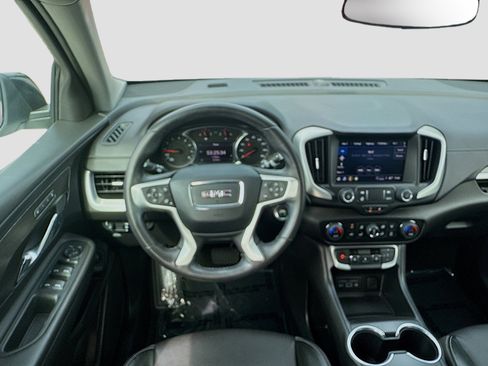 Used 2022 GMC Terrain SLT w/ Elevation Edition FWD image 18