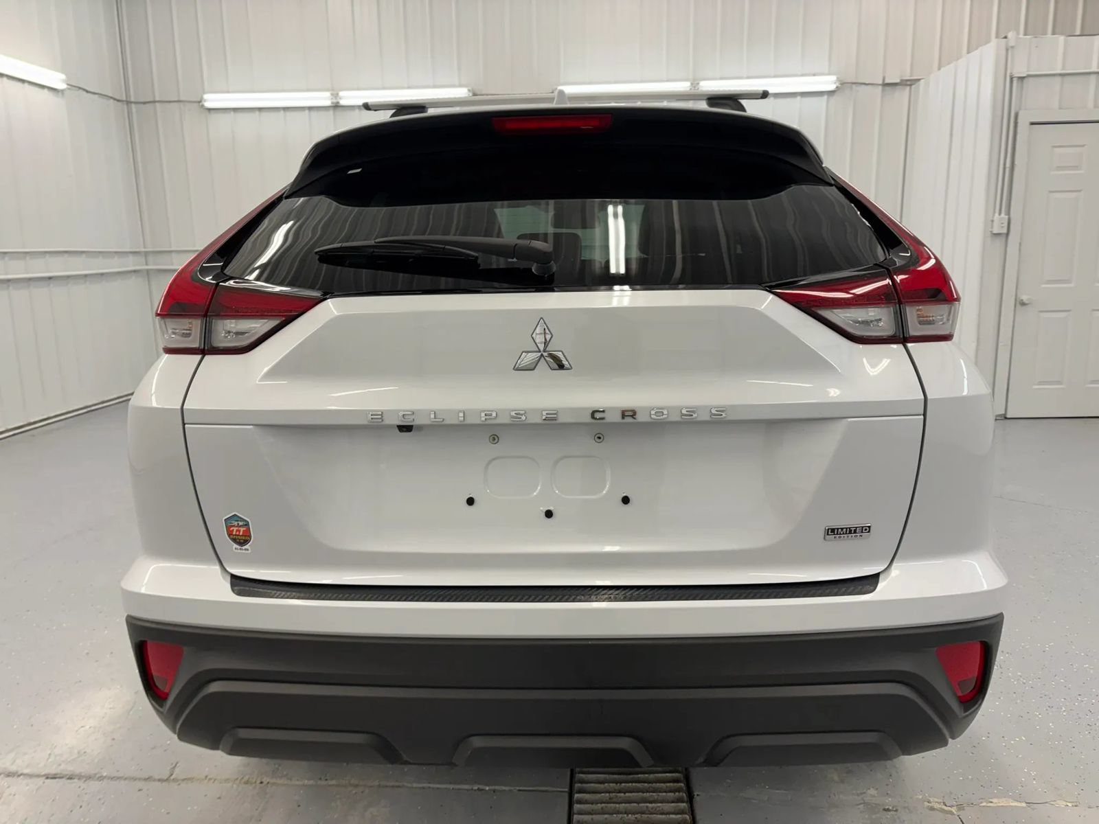 Used 2024 Mitsubishi Eclipse Cross LE AWD/4WD image 5