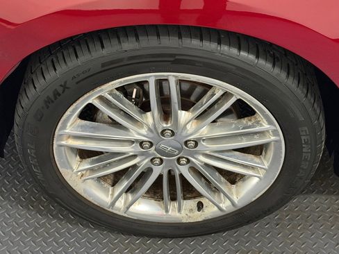 Used 2013 Lincoln MKT AWD image 23