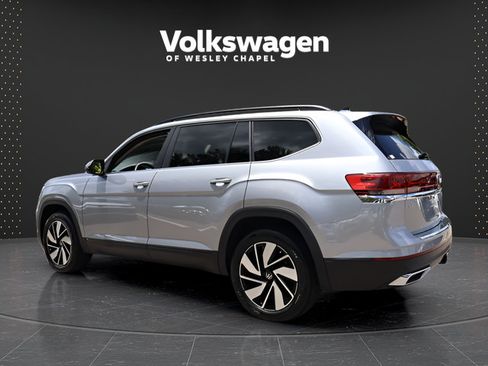 Certified 2024 Volkswagen Atlas SE FWD image 6