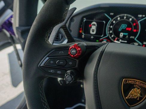 Used 2024 Lamborghini Revuelto image 78