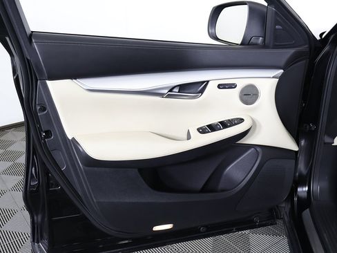 Used 2022 INFINITI QX50 Essential image 26