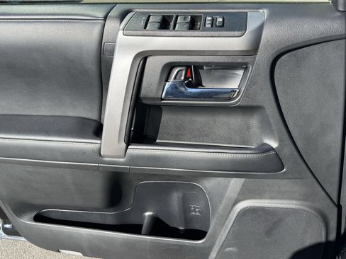 Used 2020 Toyota 4Runner SR5 image 13