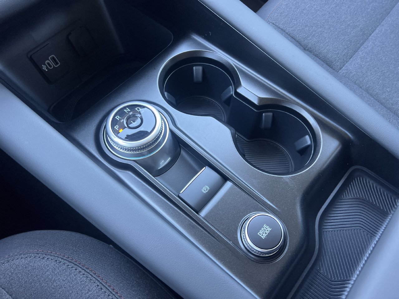 New 2026 Ford Explorer Active RWD image 8