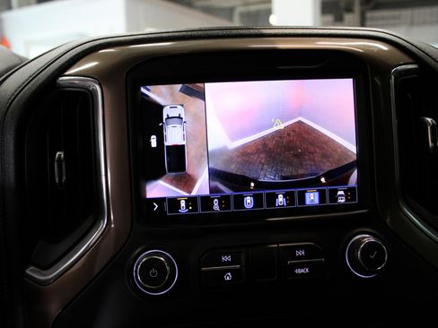 Used 2020 Chevrolet Silverado 2500 High Country image 19