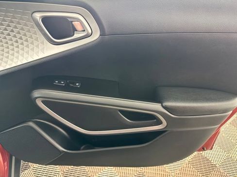 Used 2022 Kia Soul LX w/ Technology Package FWD image 21