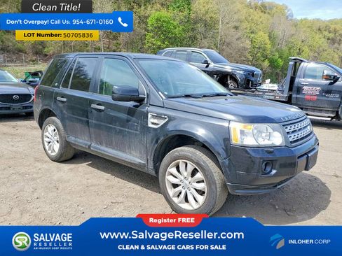 Used 2011 Land Rover LR2 HSE AWD/4WD image 5