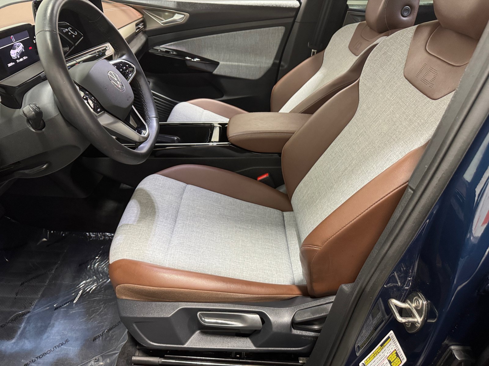 Used 2023 Volkswagen ID.4 Pro RWD image 9