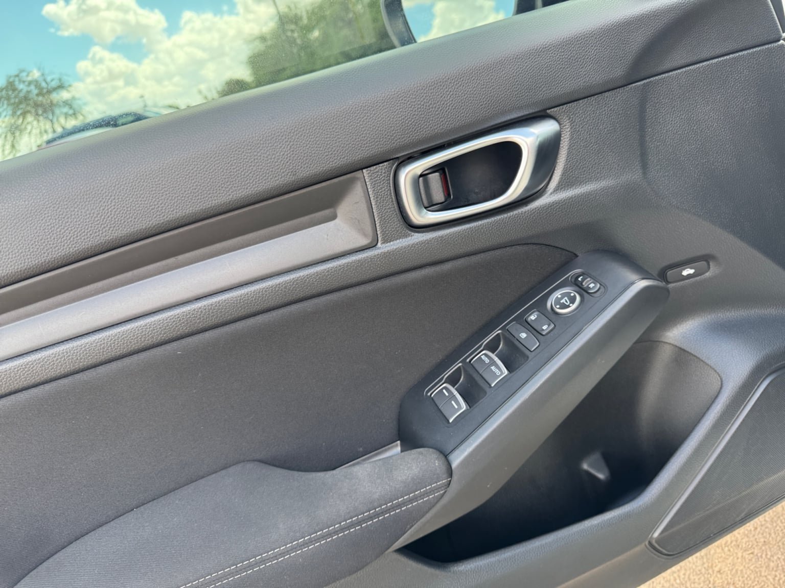 Used 2024 Honda Civic Sport image 11
