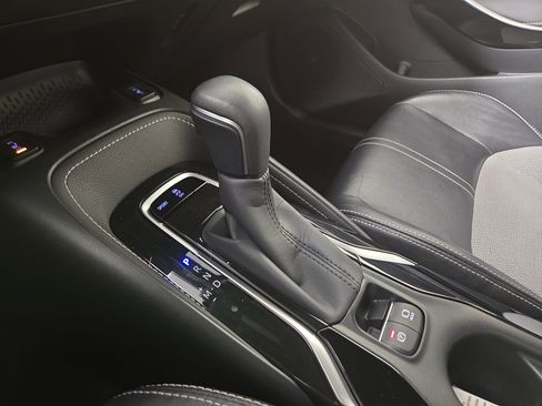 Used 2019 Toyota Corolla XSE image 22