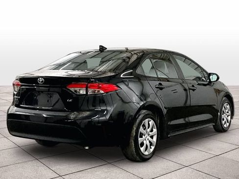 Used 2024 Toyota Corolla LE FWD image 11
