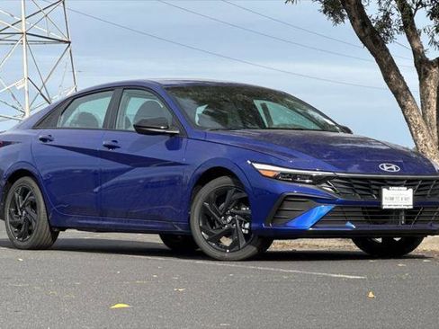 New 2026 Hyundai Elantra Sport image 2