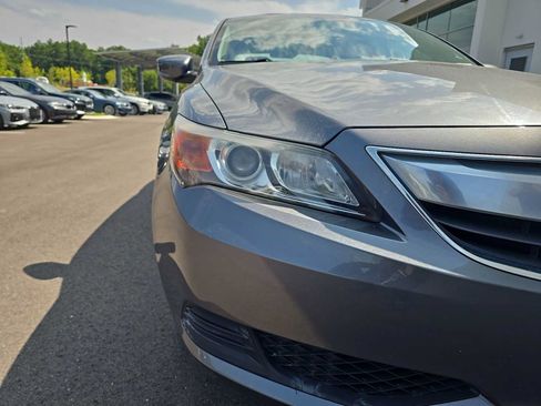 Used 2013 Acura ILX FWD image 8