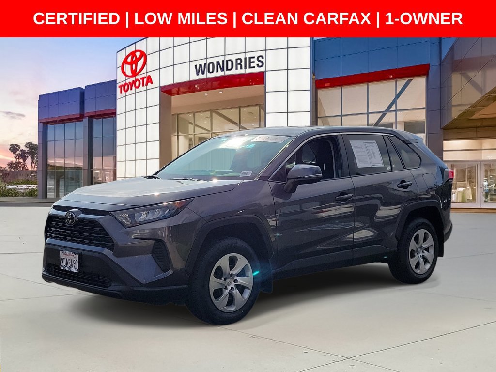 Used 2022 Toyota RAV4 LE AWD/4WD image 2