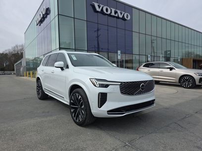 New 2026 Volvo XC90 B6 Ultra w/ Protection Package
