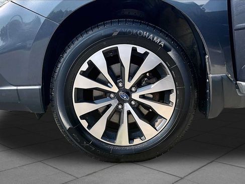 Used 2017 Subaru Outback 2.5i Limited AWD/4WD image 13