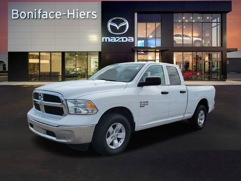 Used 2024 RAM 1500 Classic SLT image 3
