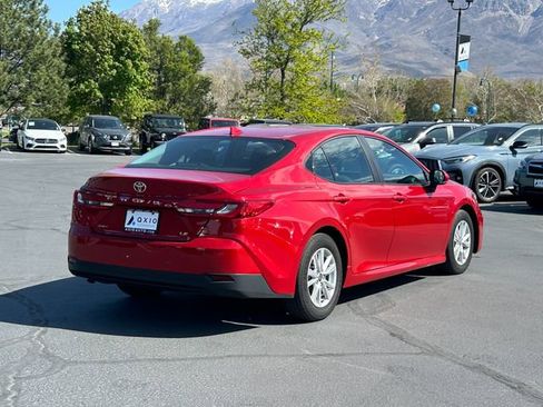 Used 2025 Toyota Camry LE FWD image 4