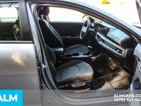 Used 2025 Kia K4 FWD image 20