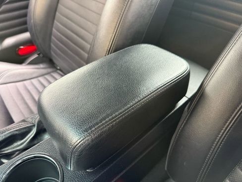 Used 2003 Ford Thunderbird RWD image 89