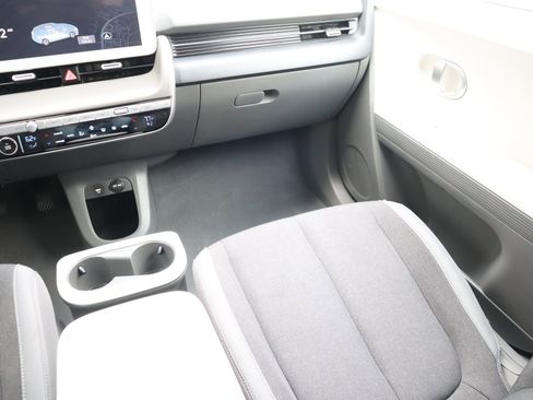 Used 2024 Hyundai Ioniq 5 SE AWD/4WD image 29