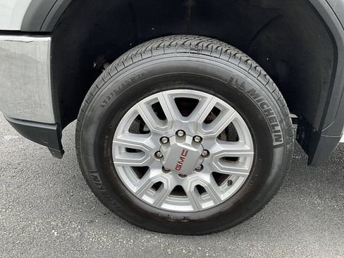 Used 2021 GMC Sierra 2500 SLE w/ SLE Value Package; AWD/4WD image 18