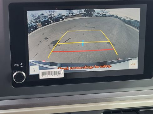 Certified 2025 Toyota Tacoma SR5 image 22