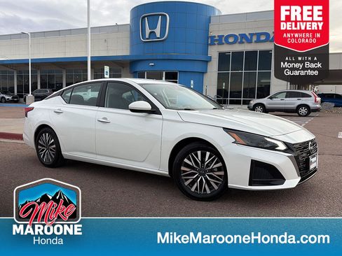 Used 2023 Nissan Altima 2.5 SV image 1