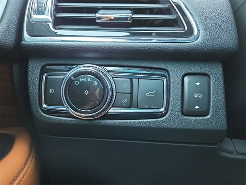 Used 2020 Lincoln Navigator Reserve w/ Luxury Package image 29