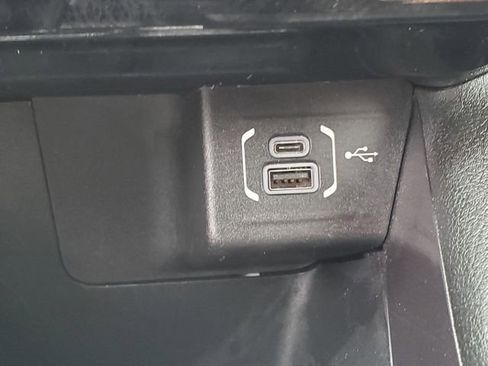 Used 2022 Jeep Compass Latitude image 24