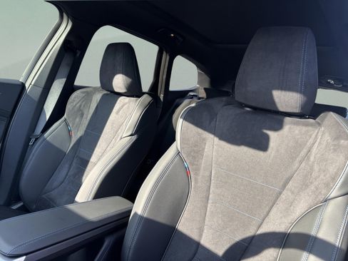 Used 2026 BMW X1 xDrive28i w/ Technology Package image 22