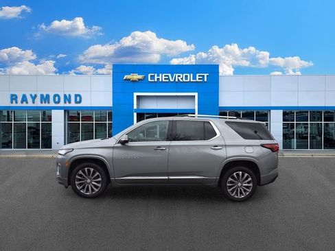 Used 2023 Chevrolet Traverse Premier w/ LPO, Floor Liner Package AWD/4WD image 7
