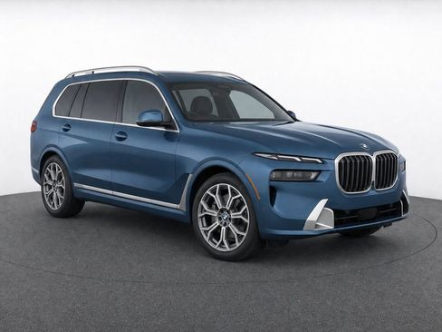 Used 2026 BMW X7 xDrive40i AWD/4WD image 31