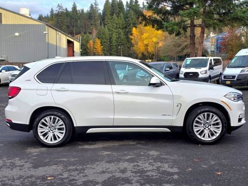 Used 2017 BMW X5 xDrive40e image 8