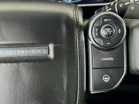 Used 2017 Land Rover Range Rover Supercharged AWD/4WD image 13