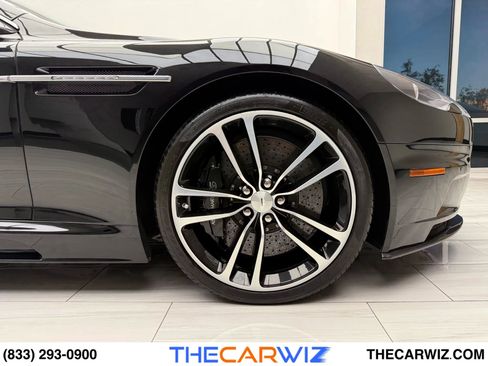 Used 2012 Aston Martin DBS Coupe image 31