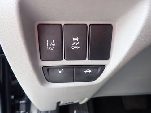 Used 2015 Acura TLX w/ Technology Package FWD image 22