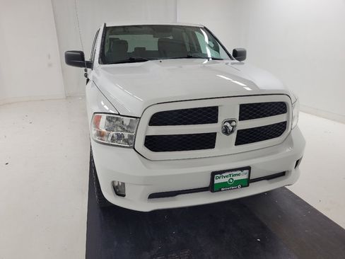 Used 2018 RAM 1500 Express w/ Express Value Package AWD/4WD image 14