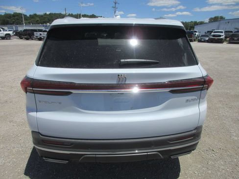 New 2026 Buick Enclave Preferred FWD image 5