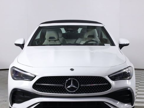 Used 2025 Mercedes-Benz CLE 450 4MATIC Cabriolet image 2